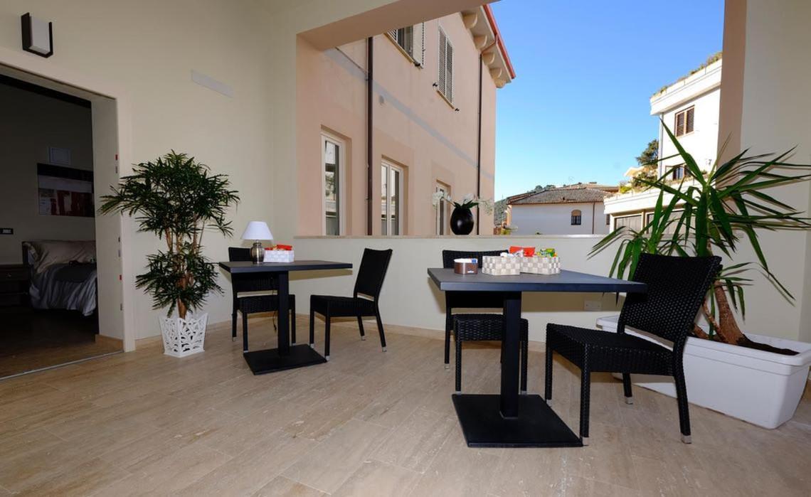 EOS Room&Breakfast Iglesias Exterior foto